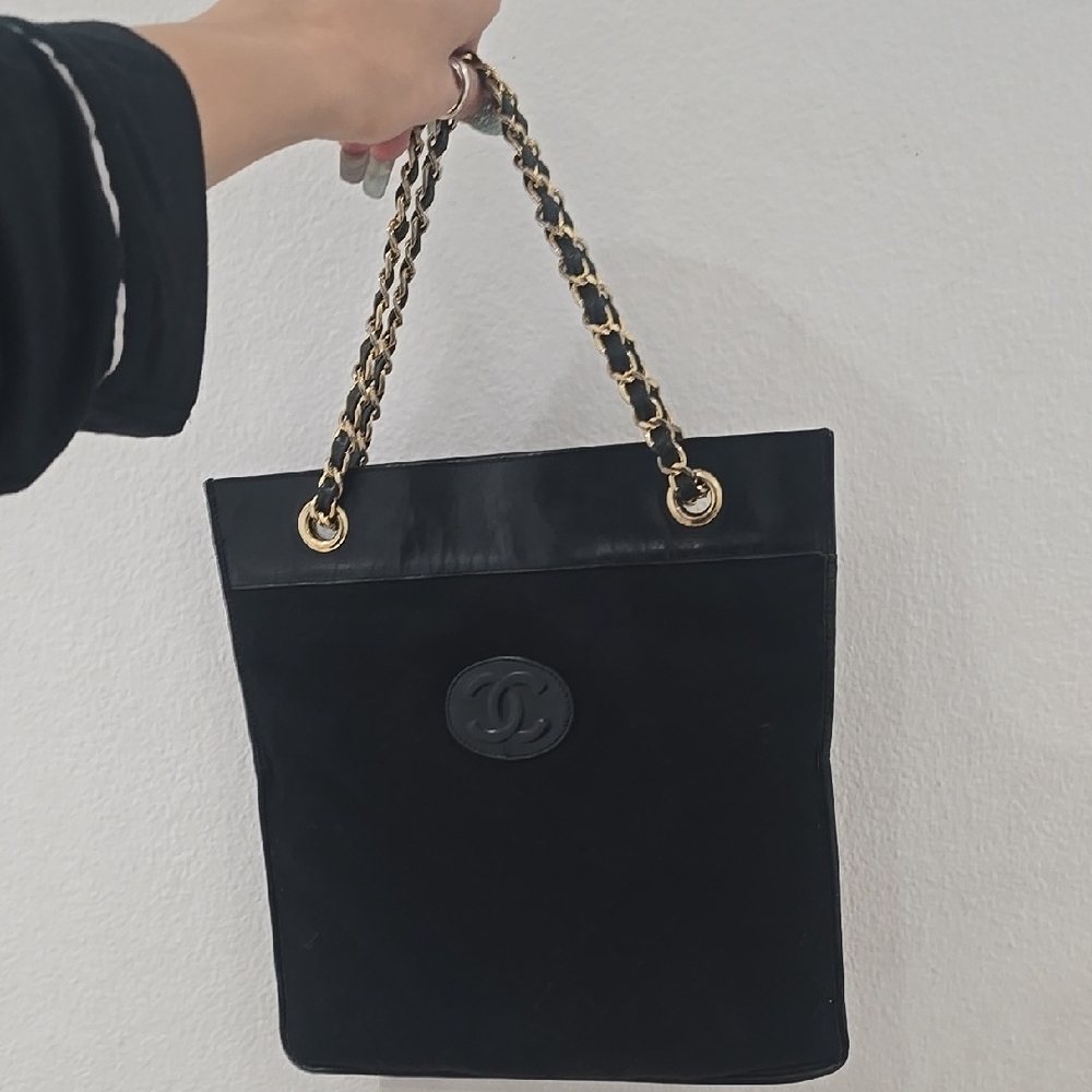Chanel Black Leather Chain Tote Bag - Picture 12 of 14